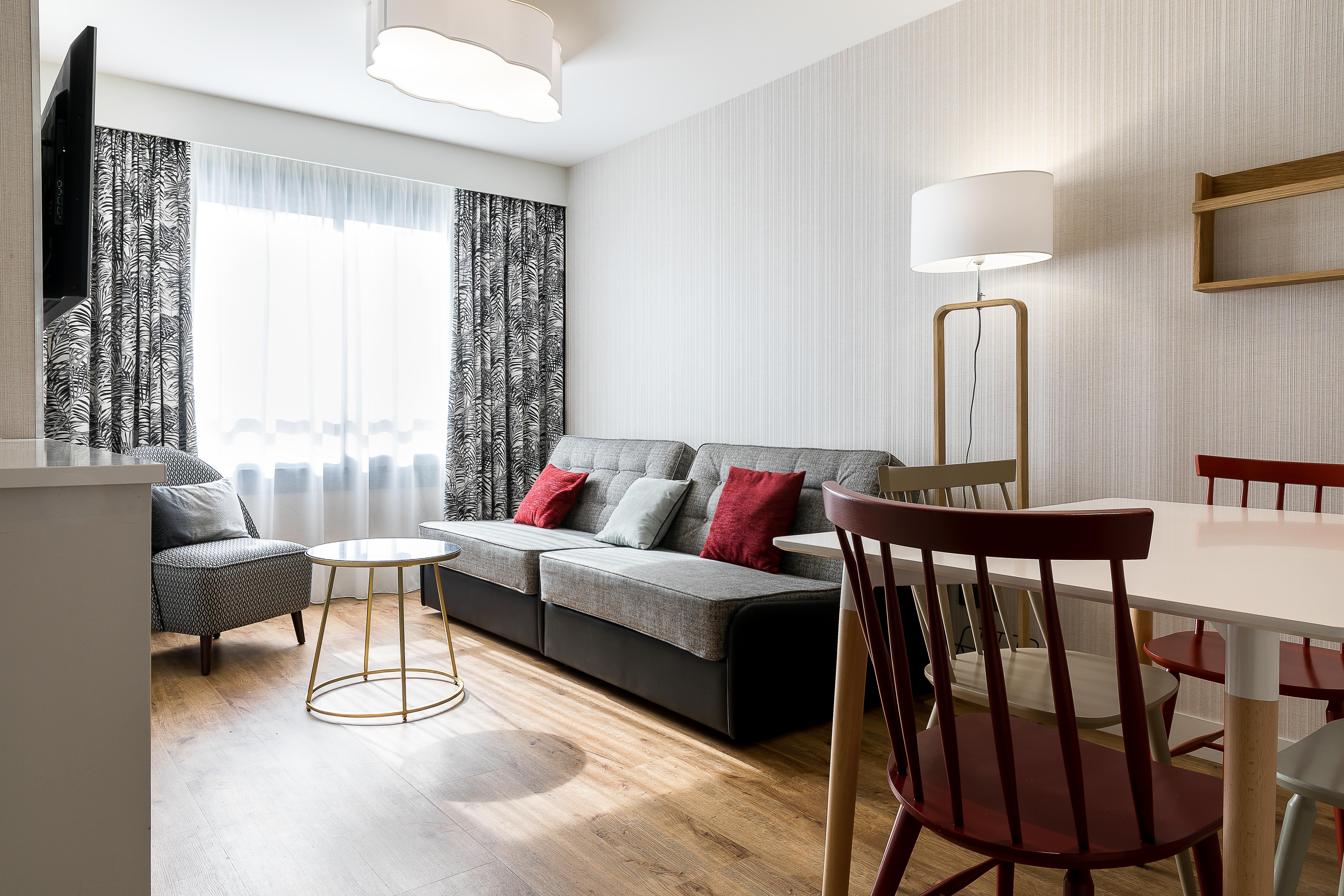 Aparthotel Cadet 4*